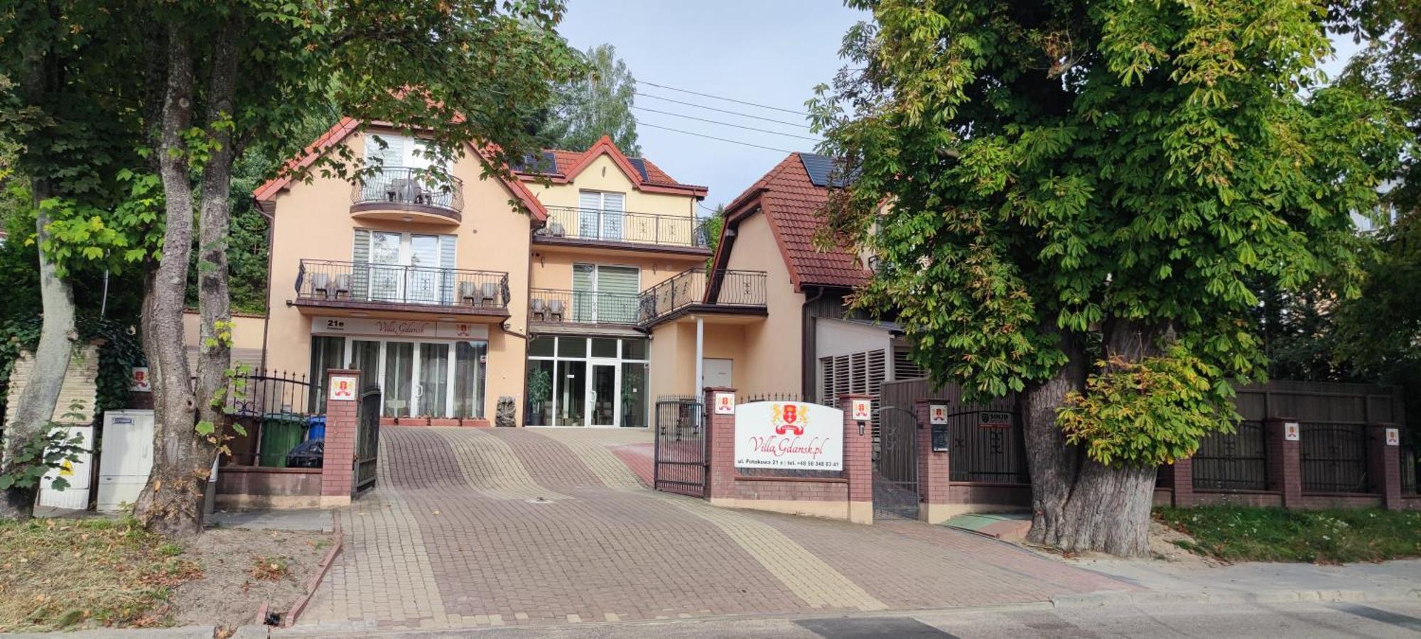 Villa 格但斯克 外观 照片